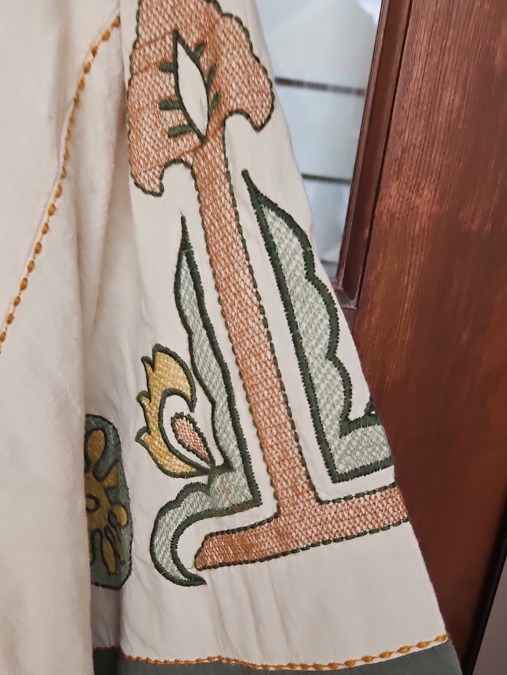 NWT! Zara The Romy Zara Cream Linen Cotton Dress with Green & Gold Embroidered - Picture 7 of 7